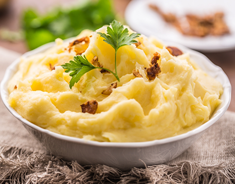 Bowl of mashed potatoes